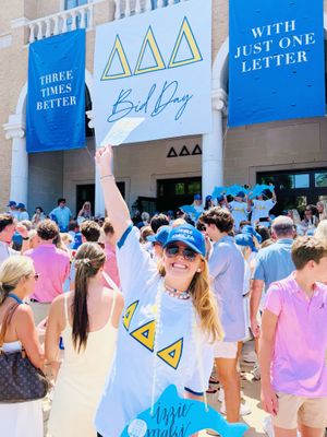 Image post by @trideltaua on Instagram