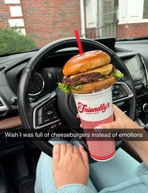 Image post by @friendlys on Instagram