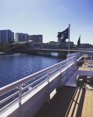 Image post by @yachtstarship on Instagram