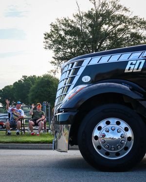 Image post by @echoparkspeedway on Instagram