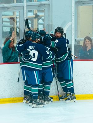 Image post by @uncwhockey on Instagram