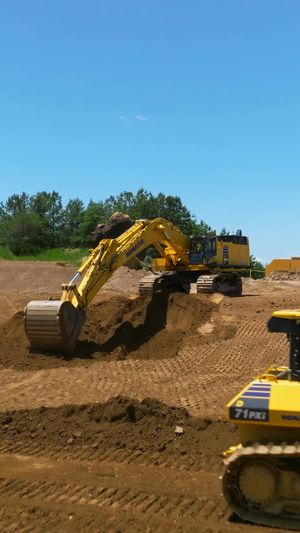 Video post by @KomatsuConstructionnorthamerica on Facebook