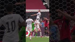 Video post by @FOX Soccer on YouTube