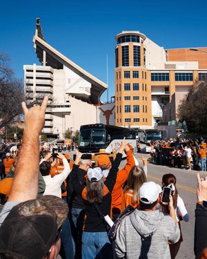 Image post by @texaslonghorns on Instagram