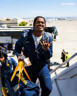 Image post by @cal_football on Instagram