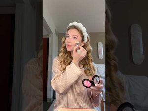 Video post by @CharlotteElise on YouTube