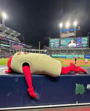 Image post by @CleHotDogs on Twitter