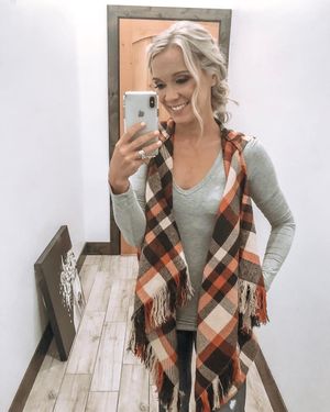 Image post by @shopfillyflair on Instagram
