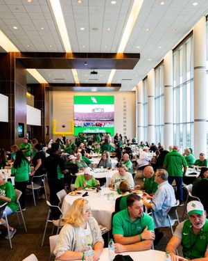 Image post by @meangreenfb on Instagram
