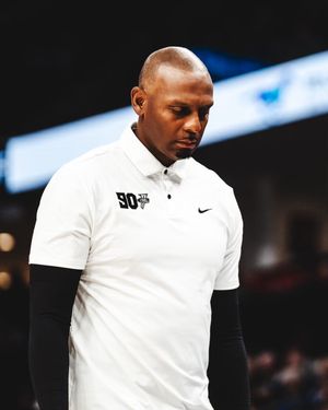 Image post by @iam1cent on Instagram