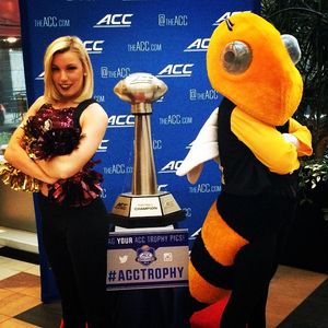 Image post by @orangebowl on Instagram