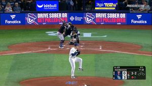 Video post by @twinstv on Twitter