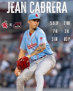 Image post by @fightins on Instagram