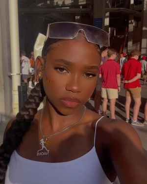 Image post by @naomilondon_ on Instagram