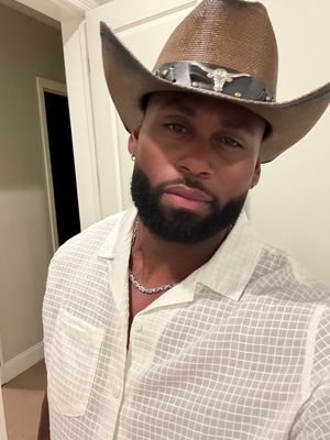 Image post by @mrcalliet on Instagram