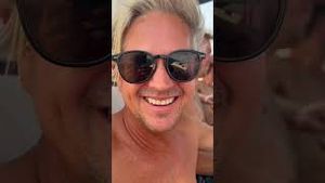 Video post by @switchfoot on YouTube