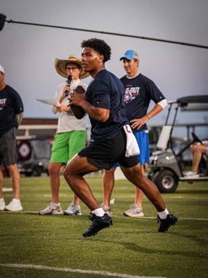 Image post by @riddellsports on Instagram