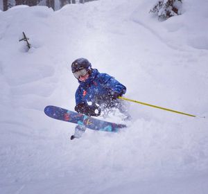 Image post by @j_skis on Instagram