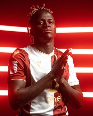 Image post by @robertreyesong on Instagram