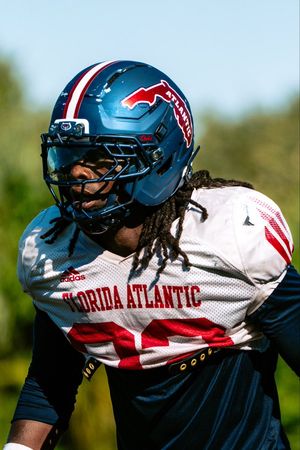 Text post by @FAUFootball on Twitter/X