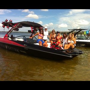 Image post by @malibuboats on Instagram