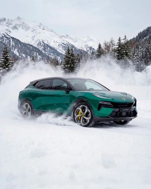 Image post by @lotuscars on Instagram