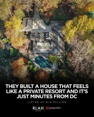 Image post by @themocoshow on Instagram