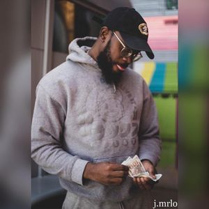Image post by @mrlo__ on Instagram