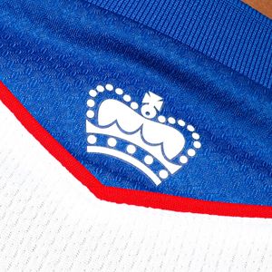 Image post by @readingfc on Instagram