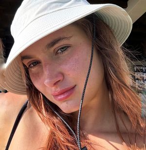 Image post by @monicaaksamit on Instagram
