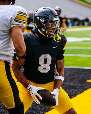 Image post by @hawkeyefootball on Instagram