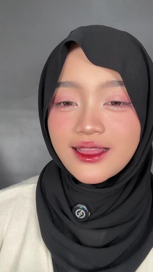 Video post by @hellodhani on TikTok