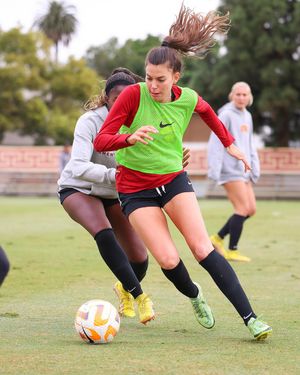 Image post by @uscwsoccer on Instagram