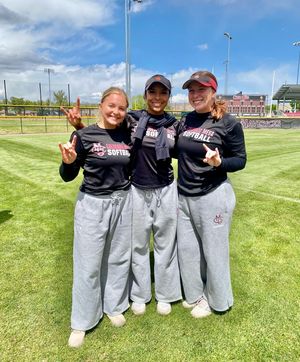 Image post by @cmumavssoftball on Instagram
