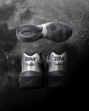 Image post by @ebaysneakers on Instagram