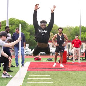 Image post by @uiw_football on Instagram
