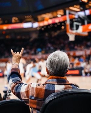 Image post by @TexasMBB on Twitter