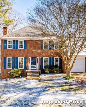 Image post by @woodallrealtygroup on Facebook