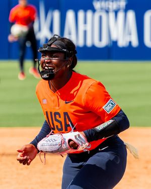 Image post by @usasoftball on Instagram