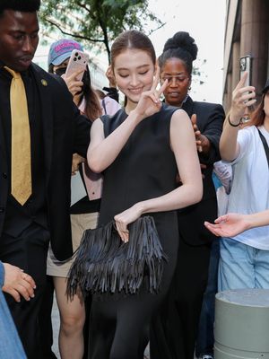 Image post by @ellemenhk on Instagram
