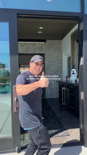 Video post by @virtualkayla on TikTok