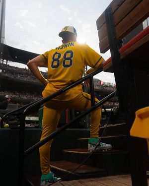 Image post by @micahshotthat on Instagram