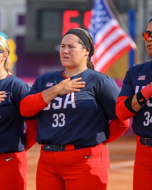 Image post by @usasoftball on Instagram