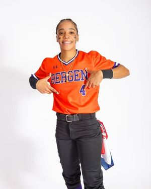 Image post by @everybodyluvsariana._ on Instagram