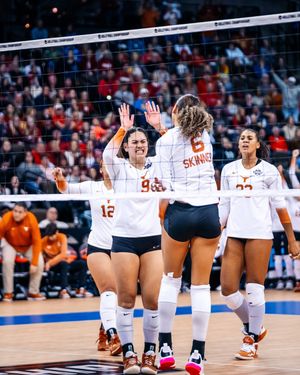 Image post by @texasvolleyball on Instagram