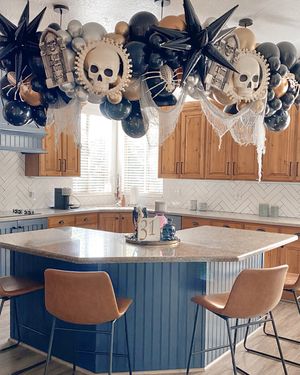 Image post by @poparazzicelebrationdesigns on Instagram