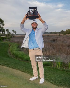 Image post by @mogieadamchik on Instagram