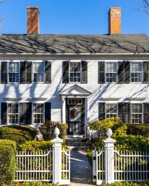 Image post by @williampittsir on Instagram