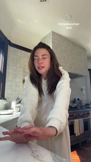 Video post by @victoriaparis on TikTok