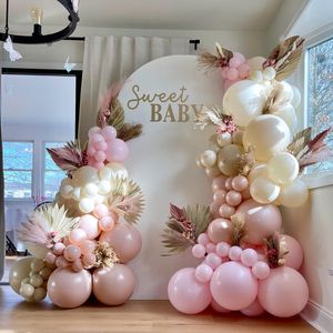 Image post by @balloons_by_victoria_dz on Instagram